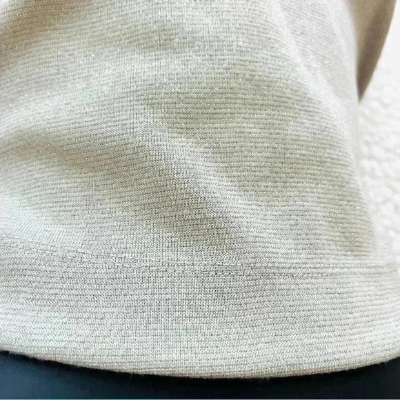 Urban Outfitters Silver Sparkle “70’s” Cropped Tie Back Halter Top Size S - Picture 3 of 13